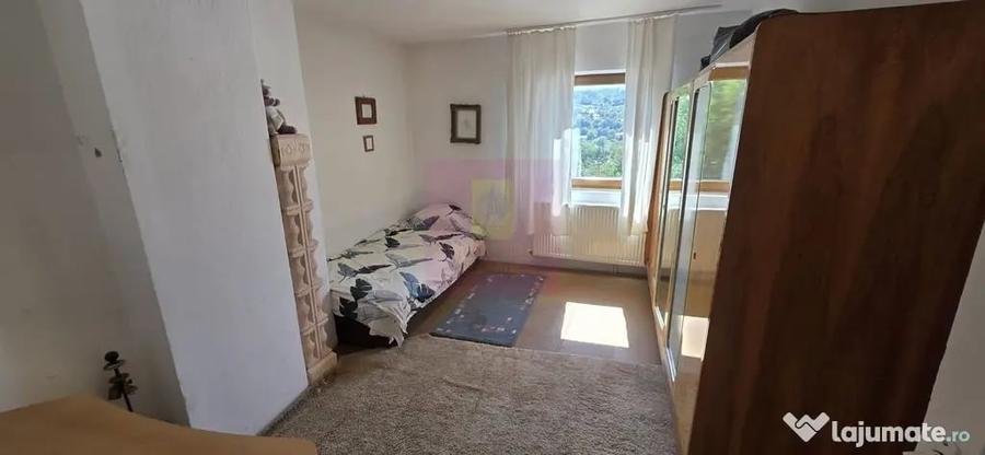 Casa cu 4 camere de vanzare in Campina - 16