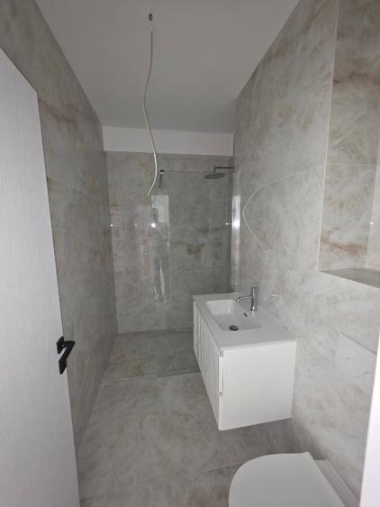 Birou, de 55 mp, în Central