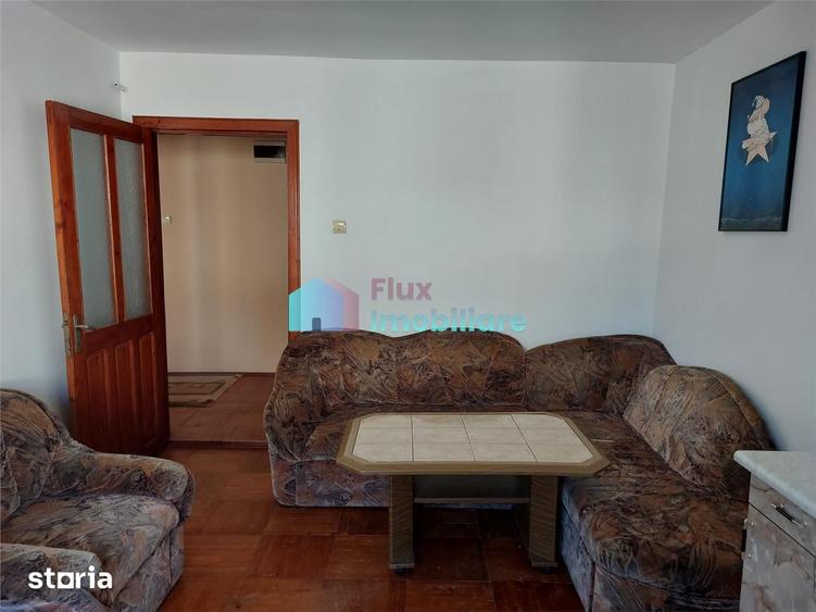 Apartament cu 2 camere decomandat în Vama