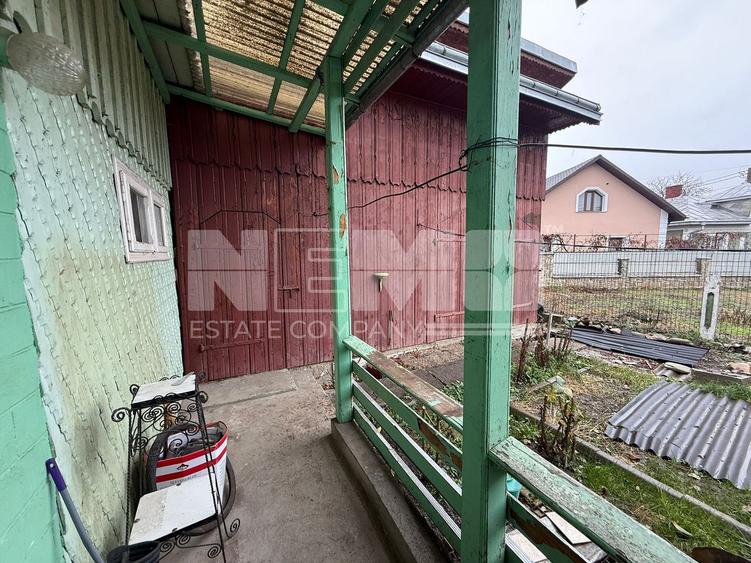 Casă individuală cu 5 camere cu Canalizare în Ultracentral