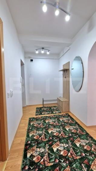 Apartament cu 2 camere semidecomandat, mobilat în Florești