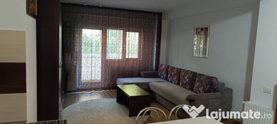 Apartament cu 2 camere decomandat în Roșu