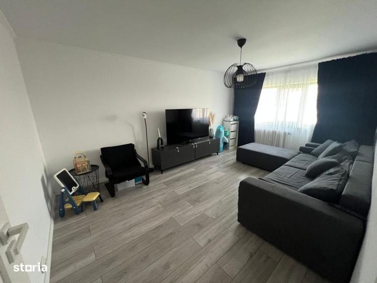 Apartament cu 3 camere în Rovine