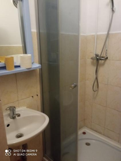 Garsonieră decomandată în Central