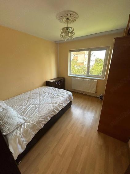 Apartament cu 2 camere decomandat în Adam