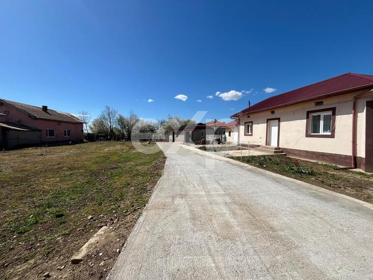 Casă individuală cu 2 camere cu Teren 880 Mp în Broșteni (Vișina)