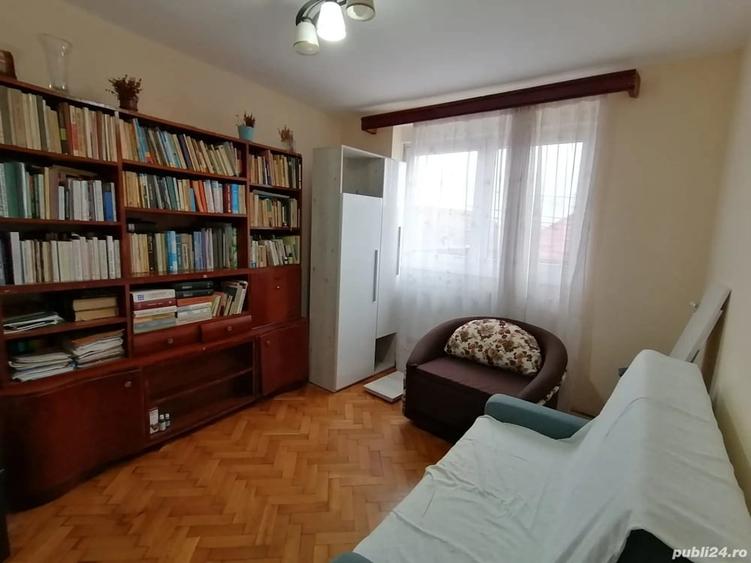 Casă cu 3 camere în Central