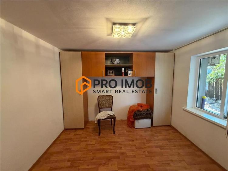 Casă individuală cu 3 camere cu Canalizare în 1 Decembrie