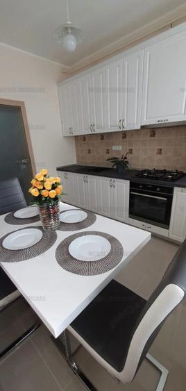 Apartament cu 2 camere decomandat în Giroc