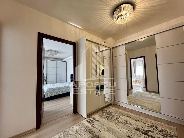 Penthouse cu 5 camere decomandat, mobilat în Fabric