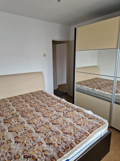 Apartament cu 2 camere semidecomandat în Exterior Vest