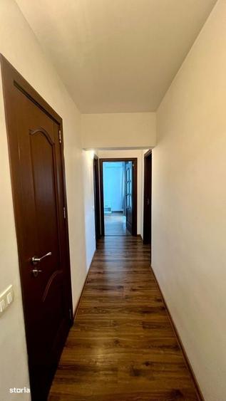 Apartament cu 3 camere decomandat în Găvana