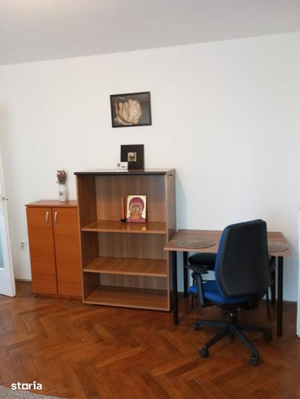 Apartament cu 2 camere semidecomandat în Gara de Nord
