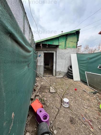 Casă cu 3 camere cu Canalizare în Central