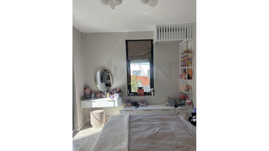 Casă individuală cu 4 camere cu Teren 353 Mp în Tunari