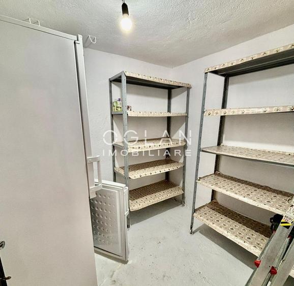 Casă individuală cu 5 camere cu Canalizare în Calea Dumbrăvii