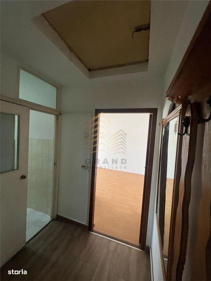 Apartament cu 2 camere semidecomandat în Central