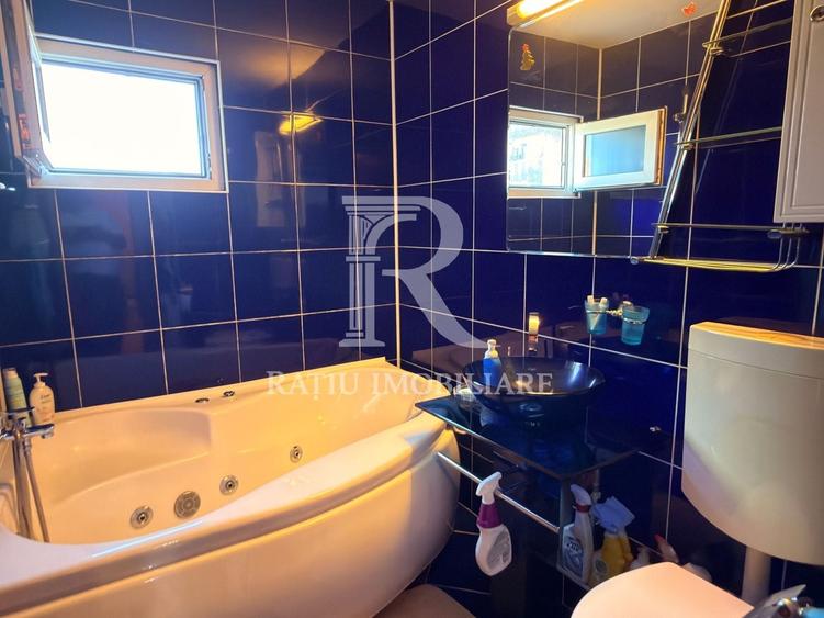 Apartament cu 3 camere decomandat, mobilat în Nufărul