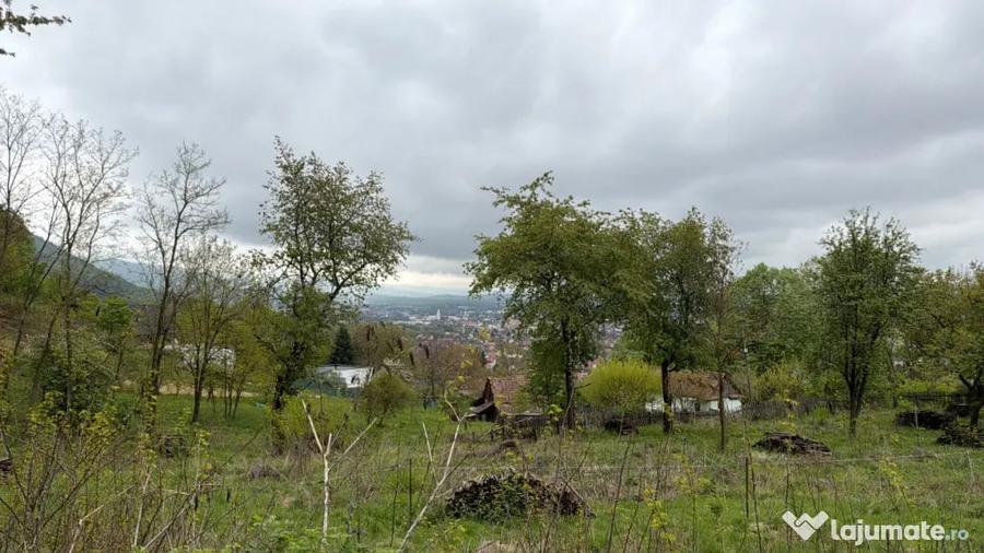 Teren exclusivist 12 ari | Vedere panoramica spre ora? - 1