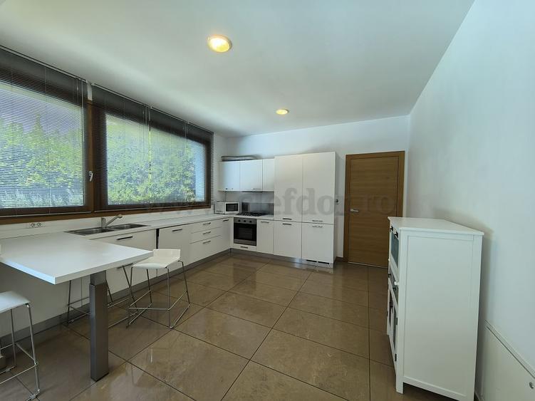 Casă individuală cu 5 camere cu Piscina în Pipera