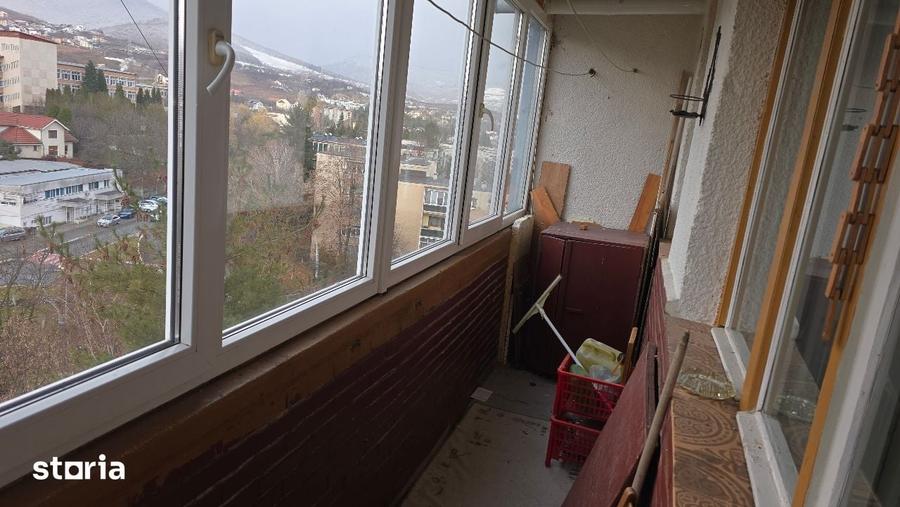 Apartament cu 3 camere decomandat în Bălcescu
