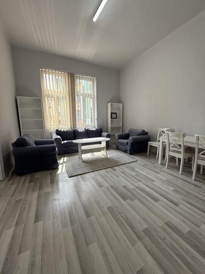 Apartament cu 2 camere semidecomandat în Dosu Bricii