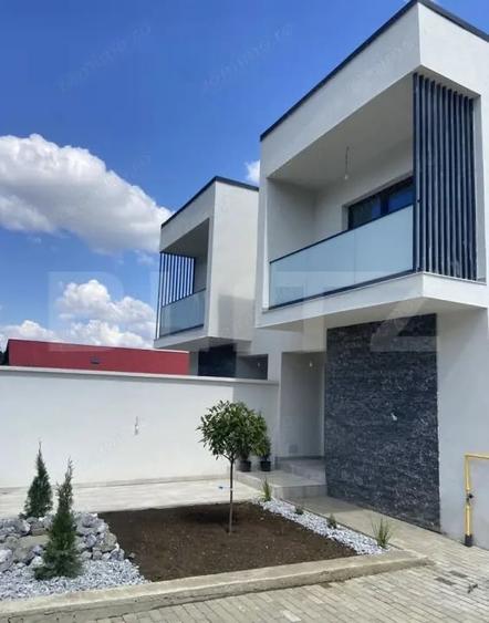 Casă cu 4 camere cu Teren 250 Mp în Hlincea