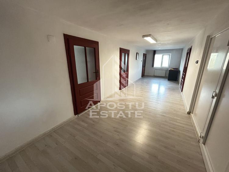 Birou, de 120 mp, în Girocului