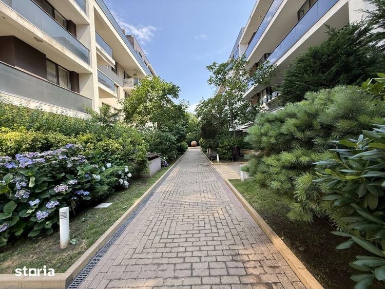 Apartament cu 3 camere, mobilat în Băneasa