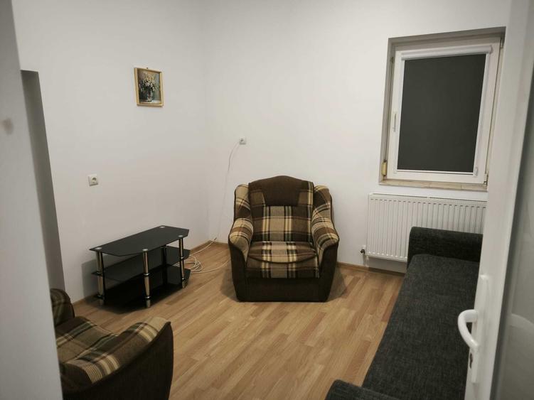 Casă cu 3 camere cu Teren 40 Mp în Central