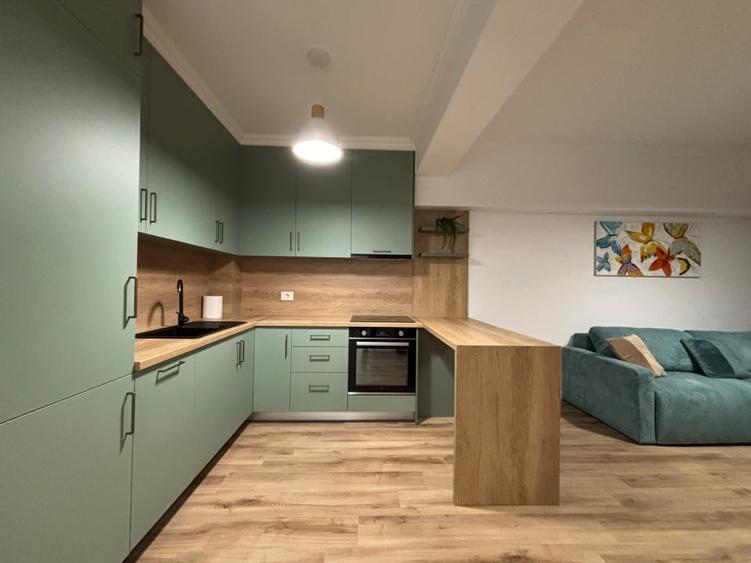 Apartament cu 2 camere semidecomandat, mobilat în Calea Aradului