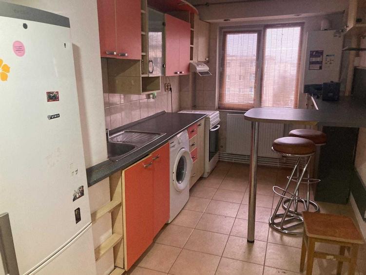 Apartament cu 2 camere decomandat în Central