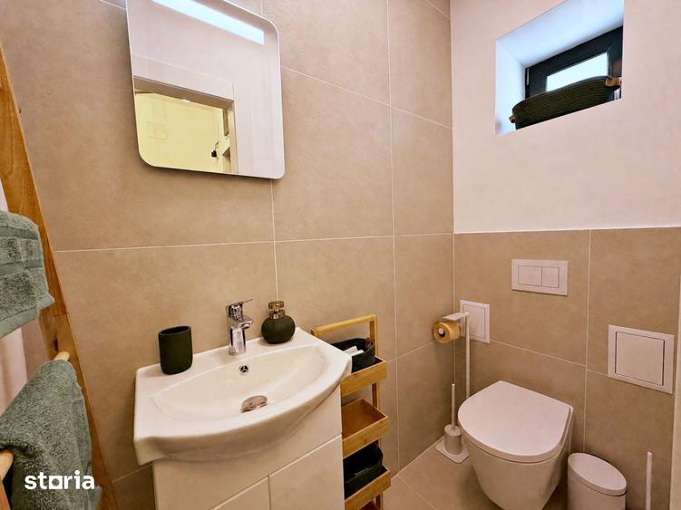 Casă cu 4 camere cu Teren 100 Mp în Central