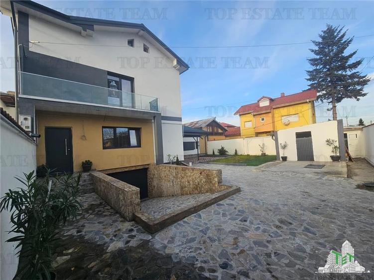 Casă cu 5 camere cu Canalizare în Chiajna