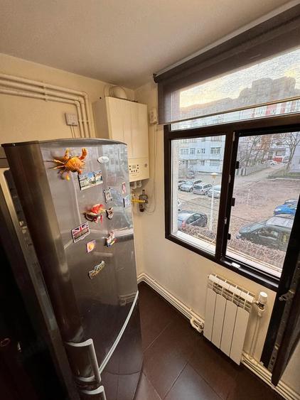 Apartament cu 2 camere decomandat în Micro 21