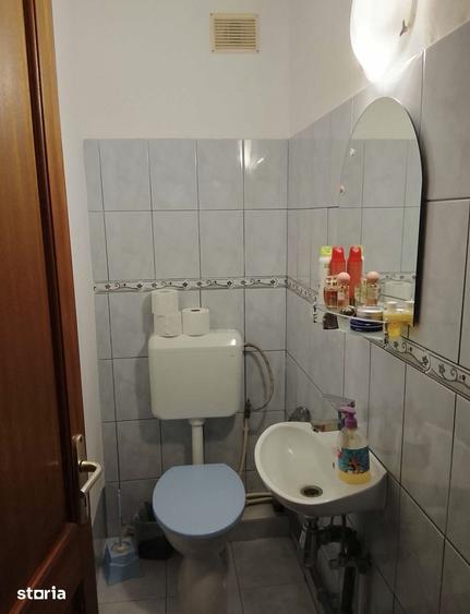 Apartament cu 3 camere, 67 mp, et. 3 din 4, St. Fagarasului , Micro 16 - 3