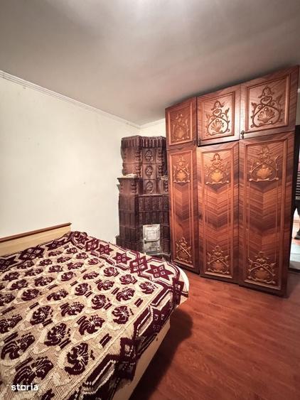 Casă cu 3 camere decomandat în Balabani