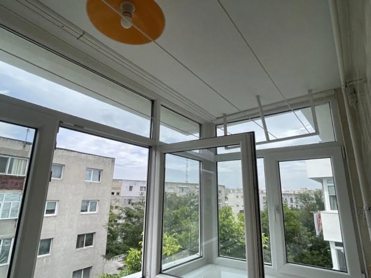 Apartament cu 3 camere decomandat, mobilat în Tomis III