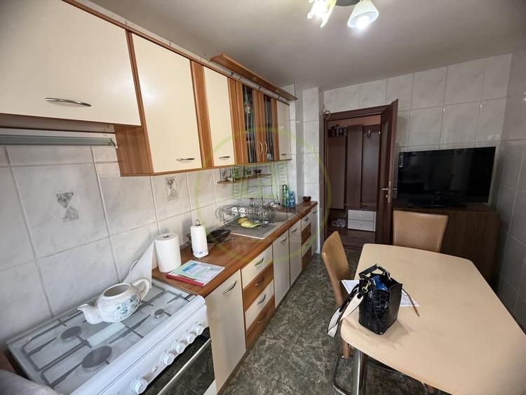 Apartament cu 4 camere decomandat, mobilat în Brazda lui Novac