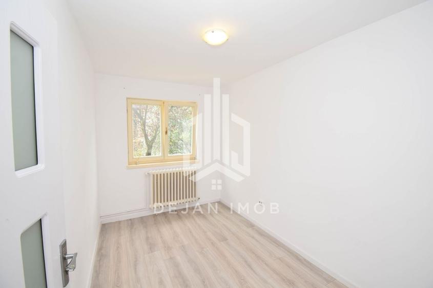 Apartament cu 2 camere semidecomandat în Simeria
