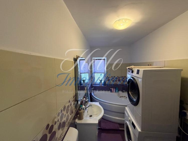 Apartament cu 2 camere semidecomandat, mobilat în Florești