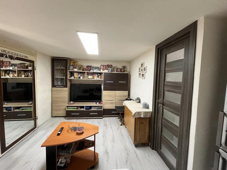Casă cu Teren 2100 Mp în Jibert