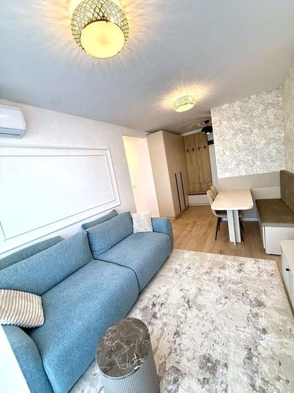 Apartament cu 2 camere decomandat în Titan