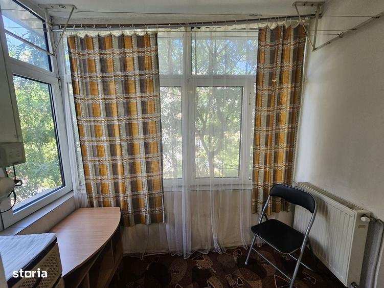 Apartament cu 2 camere decomandat în Eremia