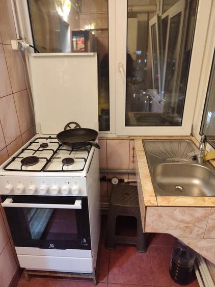 Apartament cu 2 camere decomandat în Exterior Vest