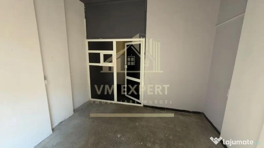 Spațiu comercial, de 47 mp, în Central