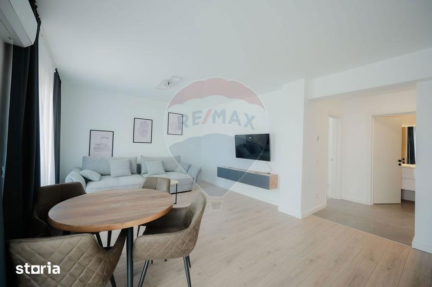 Apartament cu 3 camere, mobilat în Seleuș