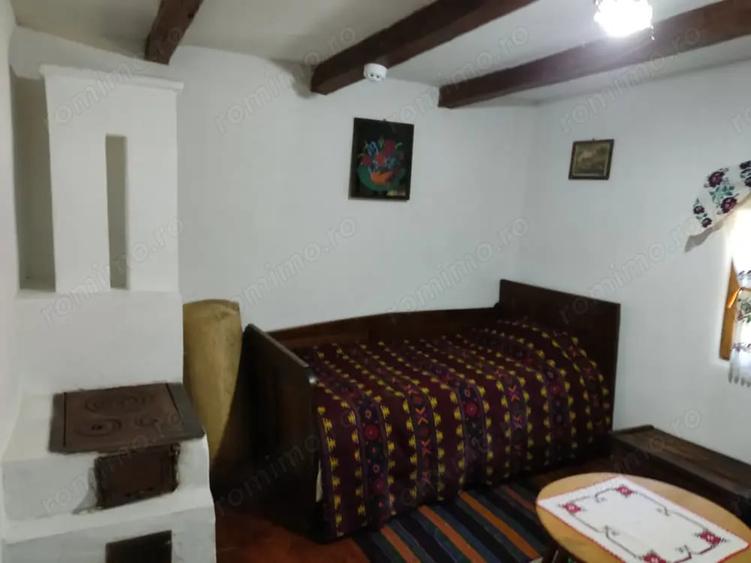 Casă cu 6 camere cu Teren 3035 Mp în Polovragi