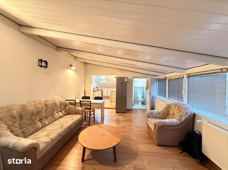 Apartament cu 3 camere în Girocului