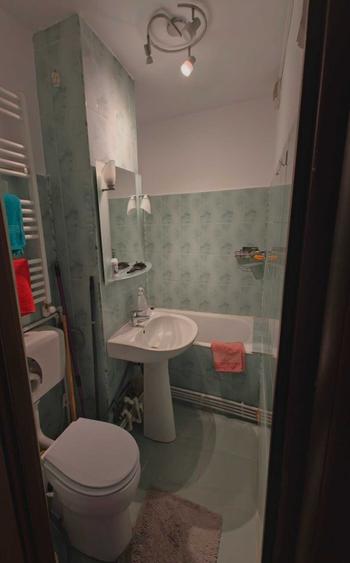 Apartament cu 2 camere decomandat în Micro 21